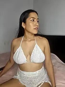 -monroee- from StripChat is Freechat