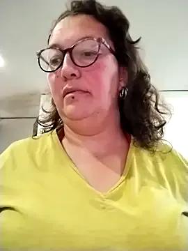 -saraqueen- from StripChat is Freechat