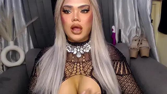 10inchs_Maxie from StripChat is Freechat