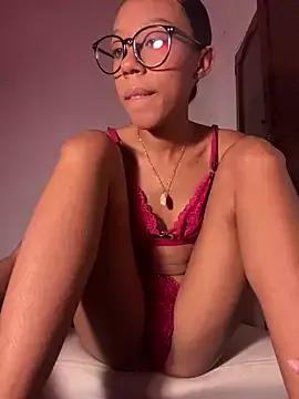 2001Sofisweet from StripChat is Freechat