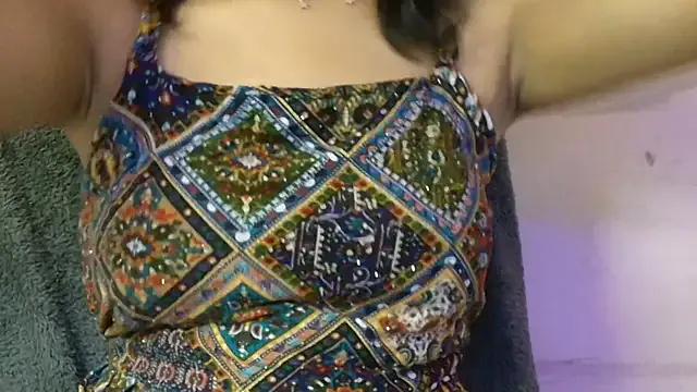 2min-MAGGIE from StripChat is Freechat