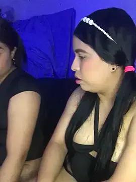 2moons_full_of_love from StripChat is Freechat