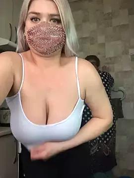 88SSara_Fan88 from StripChat