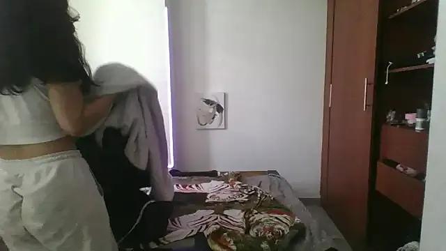 __abrill__ from StripChat is Freechat