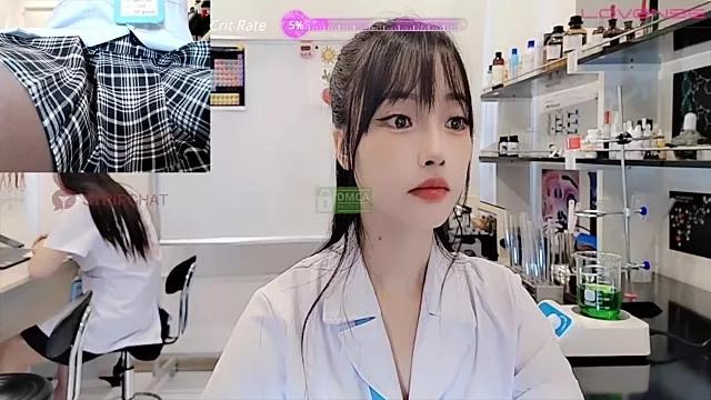 __Lab__ from StripChat