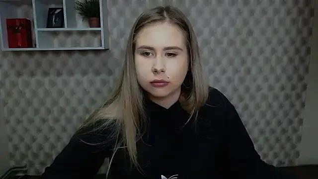 _AlenaTiipls_ from StripChat is Freechat