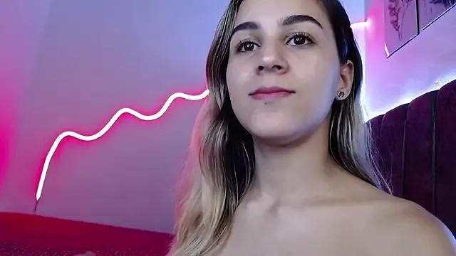 _iris1_ from StripChat is Freechat