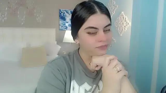 _Maddison_Ivanova_ from StripChat is Freechat