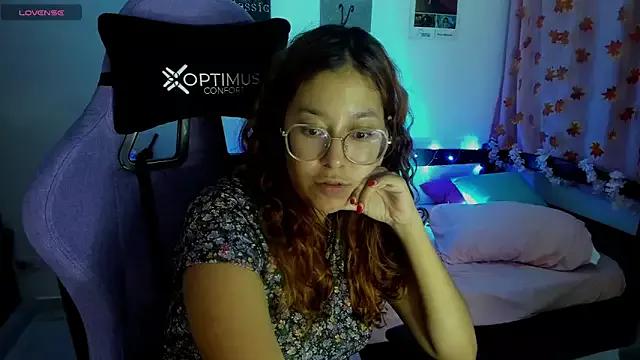 _Moon_Johnson from StripChat