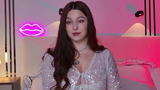 _Tessa_May_ from StripChat is Freechat