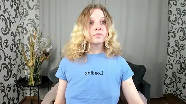 _Velvet_peach_ from StripChat is Freechat