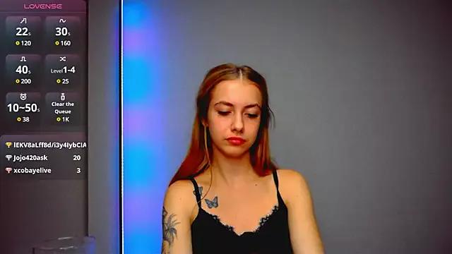 A_Karolina from StripChat is Freechat