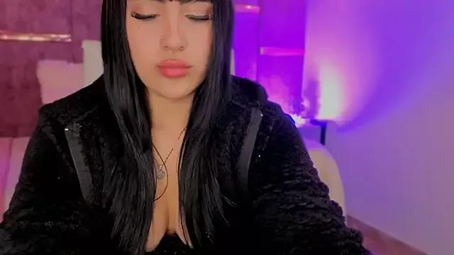 aanny__ from StripChat is Freechat
