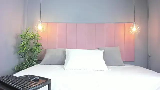 AariaLove from StripChat