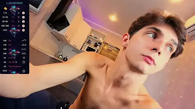 Aaron_Boom from StripChat
