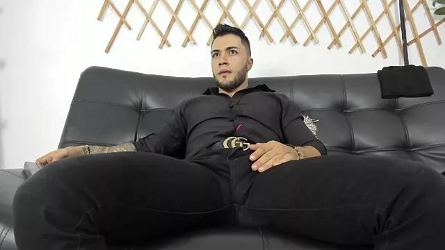 Aaron_thompson from StripChat