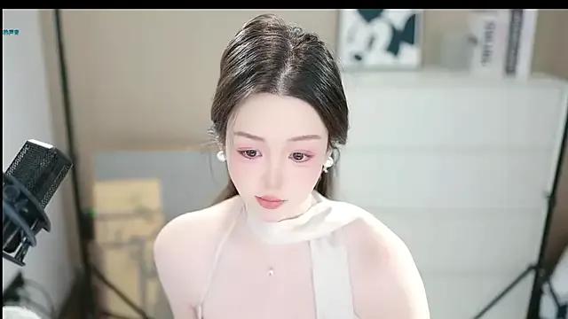 abbyli12 from StripChat is Freechat