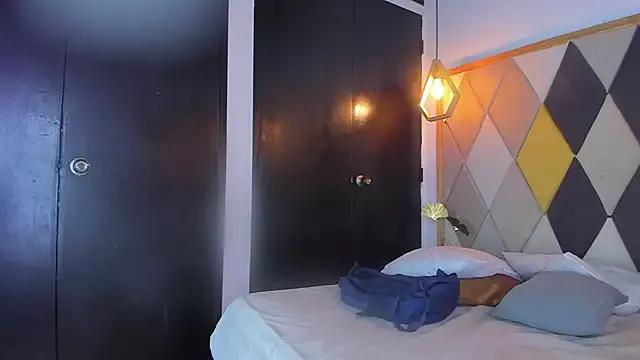 Action_Couple from StripChat is Freechat