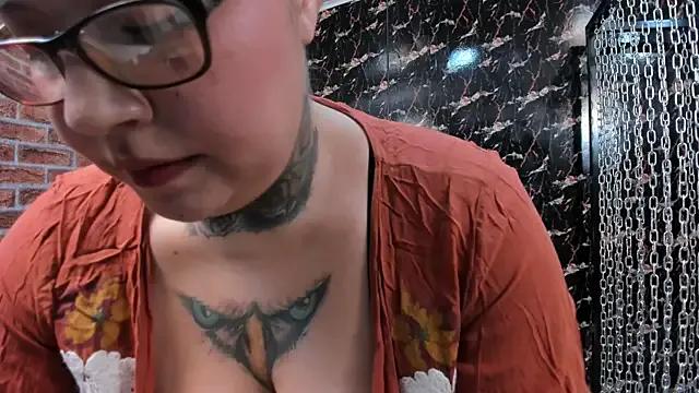 ADAIRA_CALLIE from StripChat is Freechat