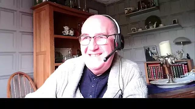 Adamdaddybear from StripChat