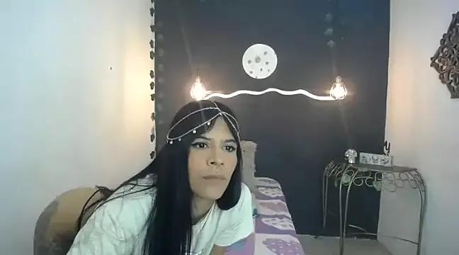 AdaraCute69 from StripChat