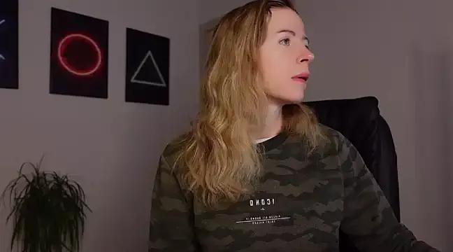 Checkout girls naked models with similar nickname. Cute sexy Free Models.