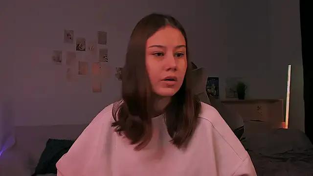 adelle046 from StripChat is Freechat