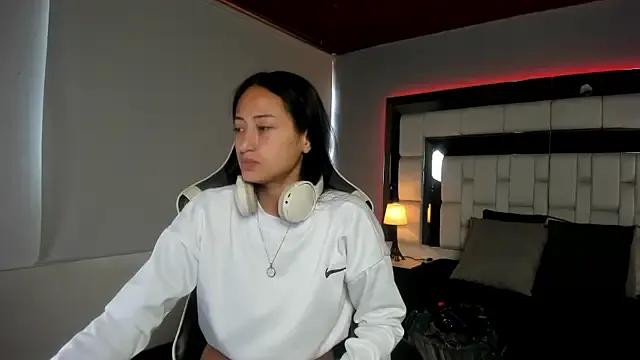 Adhara7 from StripChat