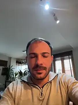 Adventurehotman from StripChat is Freechat