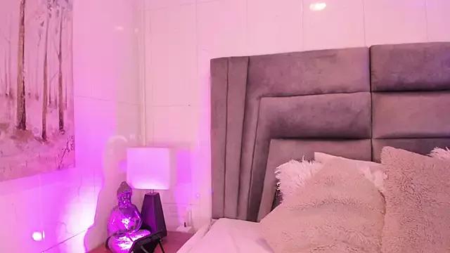 agatha_amberrg from StripChat