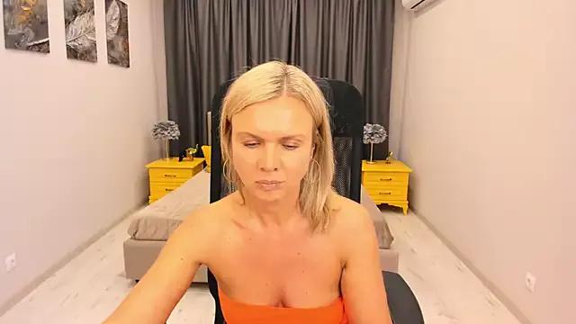 AgathaKlouin from StripChat