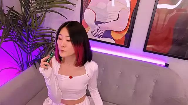 AikoYamada from StripChat is Freechat