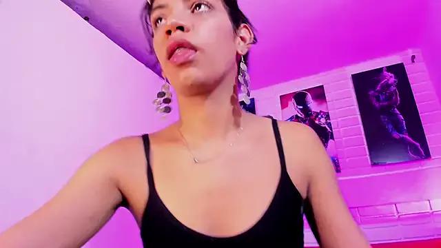Alahia_Rodriguez from StripChat