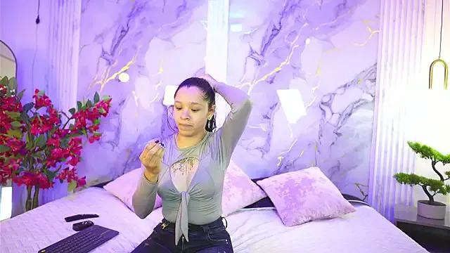 AlahyaPalmerR from StripChat