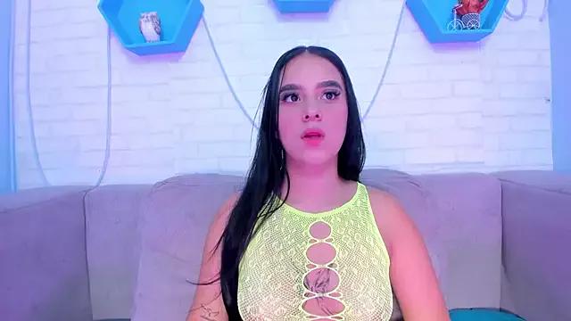alanaflores_ from StripChat