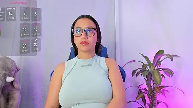 Aleaa_x from StripChat