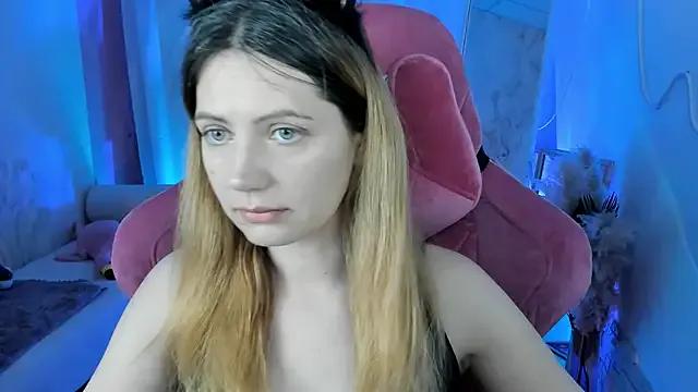 AleksaLaurent from StripChat is Freechat