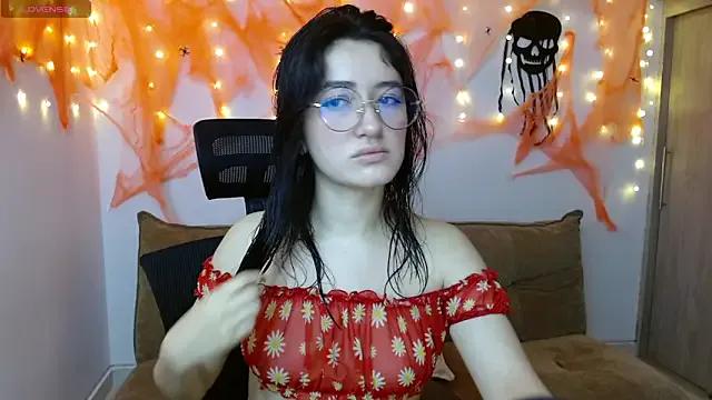 AlessandraLB from StripChat is Freechat