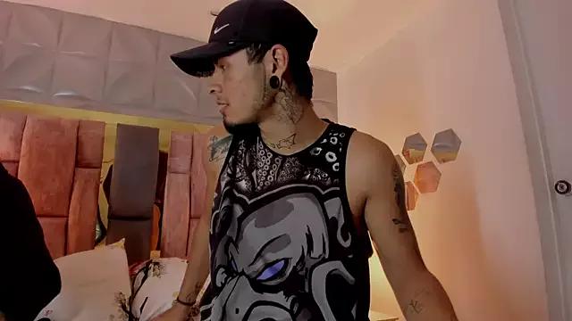 Alex_N_Blue from StripChat is Freechat