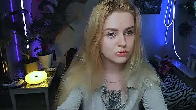 Alexa__Pirs from StripChat is Freechat