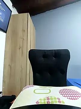 alexandra100gg from StripChat is Freechat