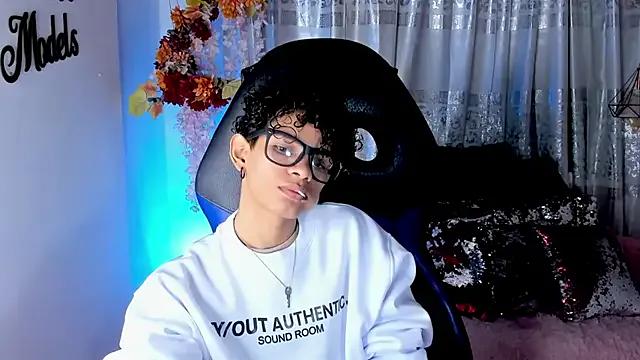 alexes_risos from StripChat is Freechat