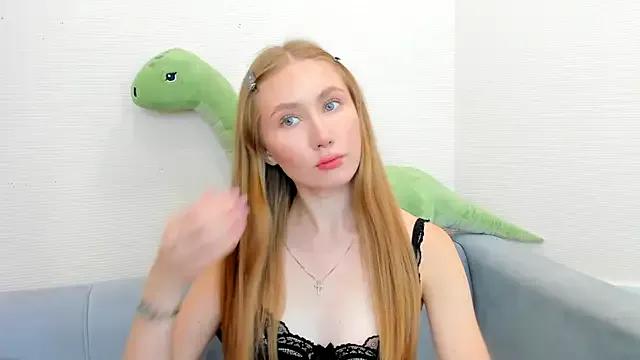 AlexMiss_Ray from StripChat is Freechat
