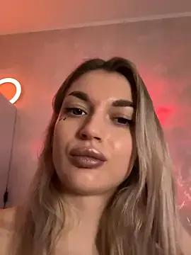 Alice_Cutieee from StripChat is Freechat