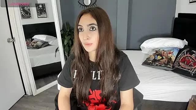 Alice_Dickinssonn from StripChat is Freechat