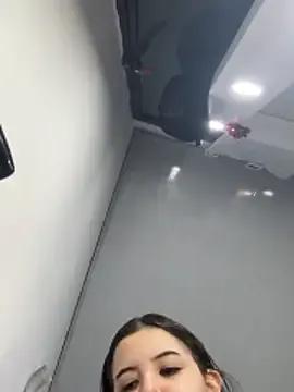 Alice_Kitsu from StripChat is Freechat