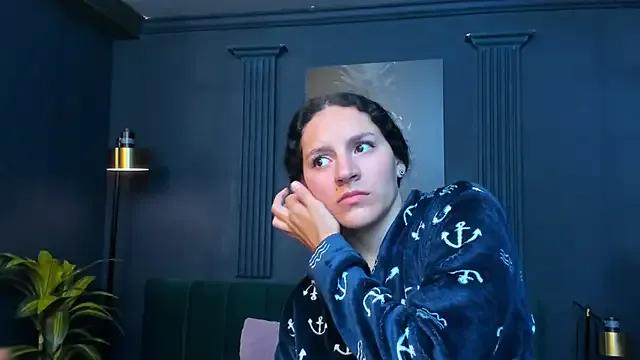 aliceandsia from StripChat is Freechat