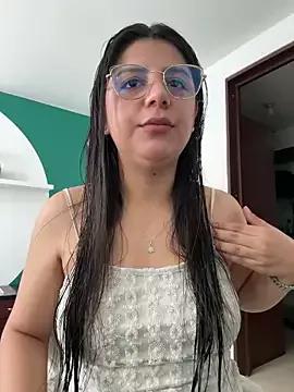 AliceGarc from StripChat is Freechat