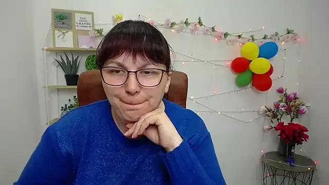 AliceInksSweetty from StripChat is Freechat