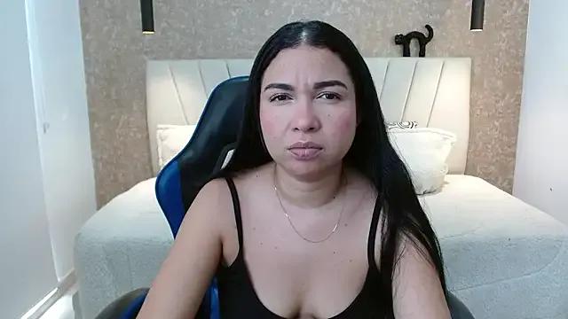 AliceSmiith_ from StripChat is Freechat